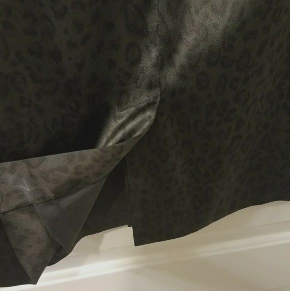 🌴 Alberto Makali silky Cheetah Print Pencil Skirt - Picture 5 of 6